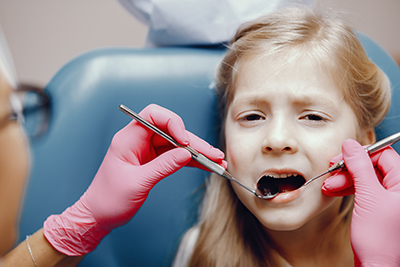 Sellado de fosas y fisuras clínica dental Martínez Rioboo en A Coruña odontopediatría