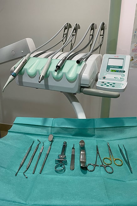 clínica dental Martínez Rioboo cirugía